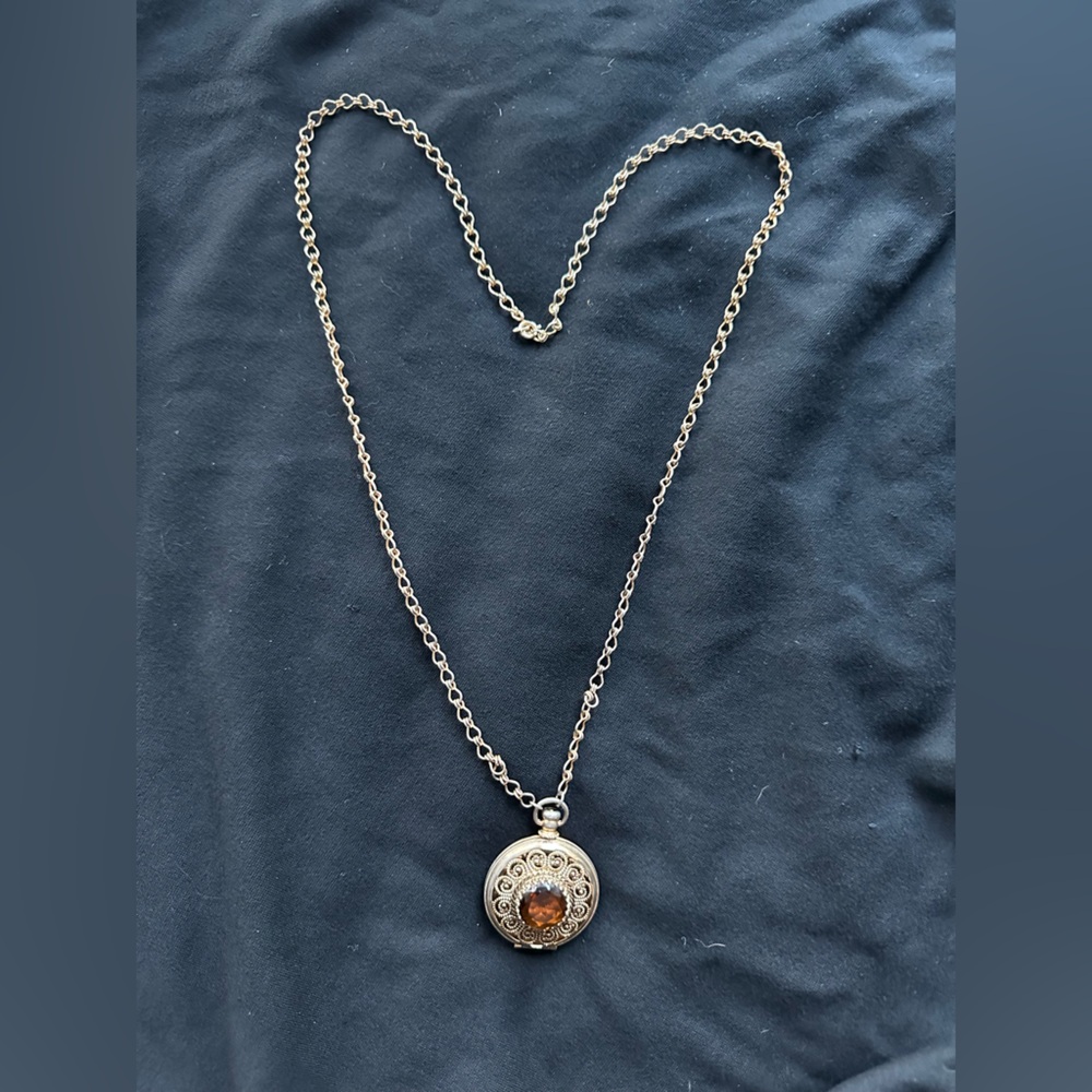 Vintage Avon Victorian Locket with amber gem Chain Necklace Pendant necklace - Picture 2 of 12